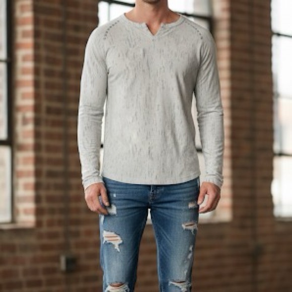 Custo Barcelona Light Gray Long Sleeve Tee - Picture 1 of 7